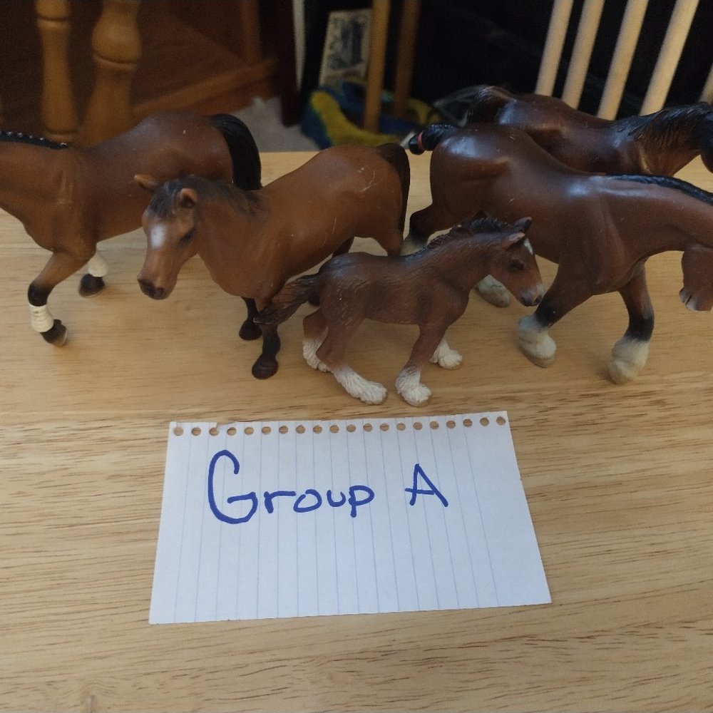 Scheich horse figurines